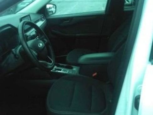 Used 2024 Ford Escape Active image 7