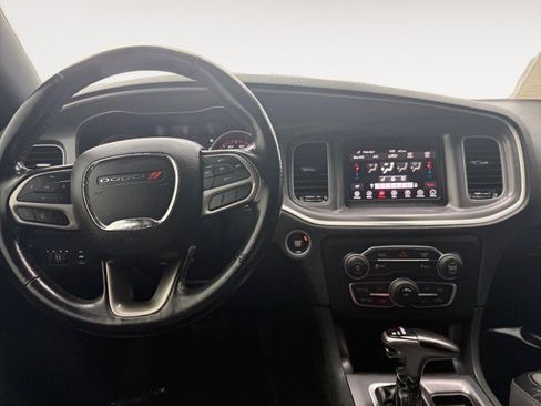Used 2021 Dodge Charger SXT w/ Leather Interior Group image 6