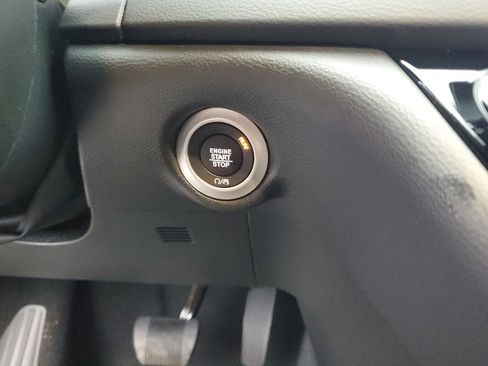 New 2026 Chrysler Voyager LX image 18