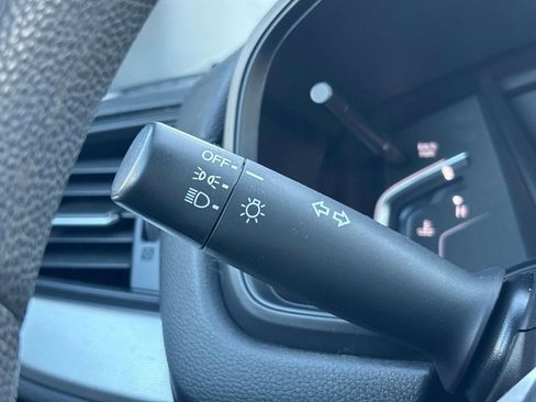 Used 2019 Honda CR-V LX image 28