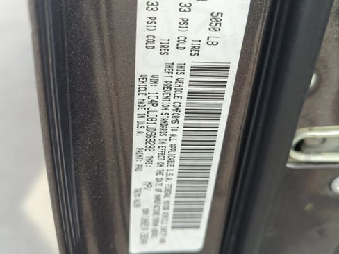 Used 2018 Jeep Cherokee Limited image 24