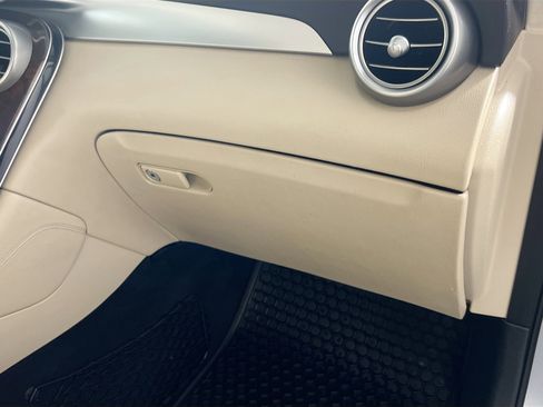 Used 2017 Mercedes-Benz GLC 300 image 34
