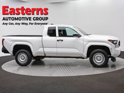 Used 2024 Toyota Tacoma SR RWD image 4