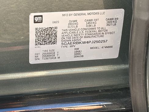Used 2023 Buick Enclave Essence w/ Sound and Sites Package FWD image 30