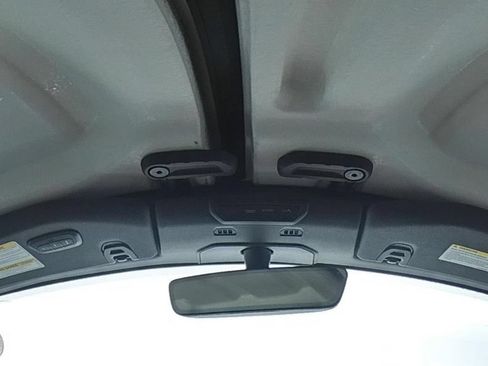 Used 2023 Jeep Wrangler Unlimited Rubicon w/ Cold Weather Group AWD/4WD image 35