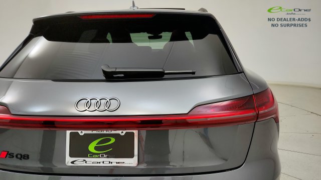 Used 2024 Audi Q8 e-tron Prestige w/ Prestige Package AWD/4WD image 27