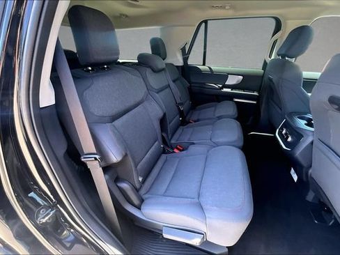Used 2025 Ford Expedition Active RWD image 24