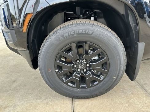 New 2026 Nissan Frontier SV w/ Tow Package AWD/4WD image 18