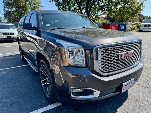 Used 2015 GMC Yukon XL Denali w/ Open Road Package image 3