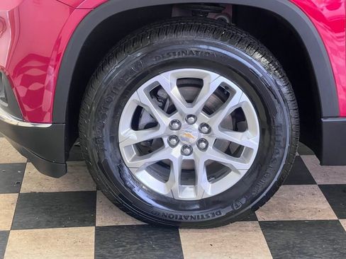 Used 2020 Chevrolet Traverse LT w/ Driver Confidence II Package image 60