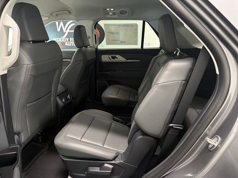 New 2026 Ford Explorer Active w/ Active Comfort Package RWD image 13