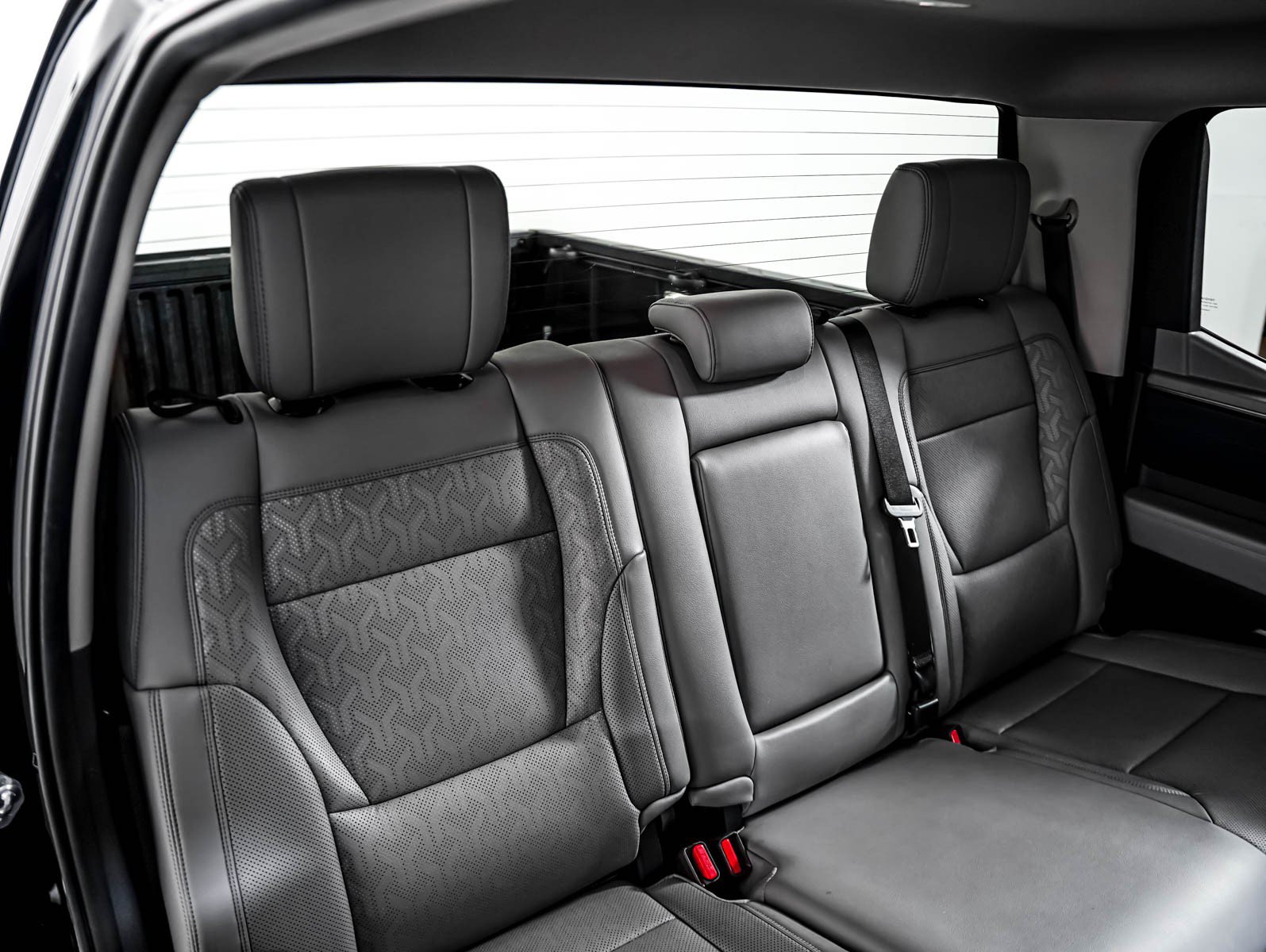 Used 2024 Toyota Tundra Limited AWD/4WD image 13