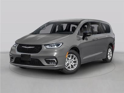 Used 2025 Chrysler Pacifica Select