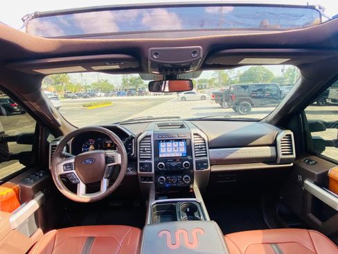Used 2019 Ford F250 King Ranch w/ King Ranch Ultimate Package AWD/4WD image 9