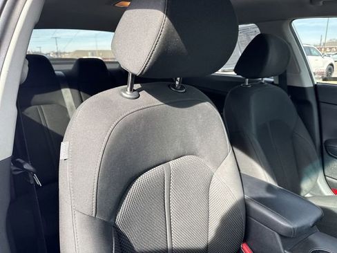 Used 2019 Kia Optima LX image 23