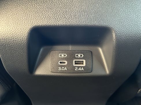 Used 2024 Subaru Crosstrek 2.0i Premium w/ Popular Package #4 image 19