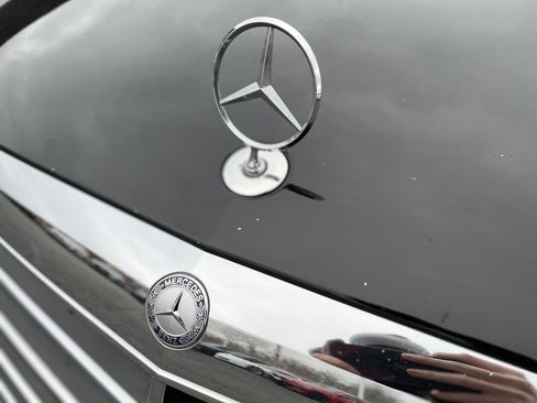 Used 2011 Mercedes-Benz S 550 4MATIC image 12