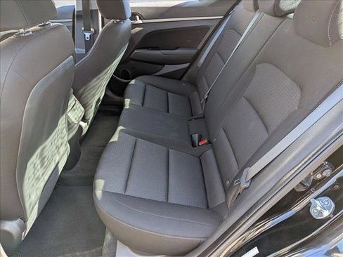 Used 2018 Hyundai Elantra SEL image 18