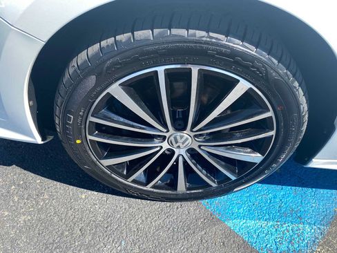 Used 2016 Volkswagen Jetta Sport FWD image 34