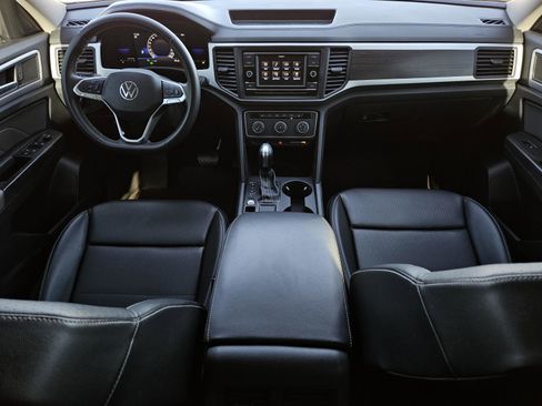 Used 2022 Volkswagen Atlas SE image 32