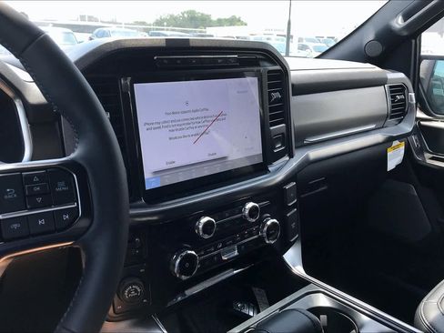 Used 2024 Ford F150 Platinum w/ FX4 Off-Road Package image 6