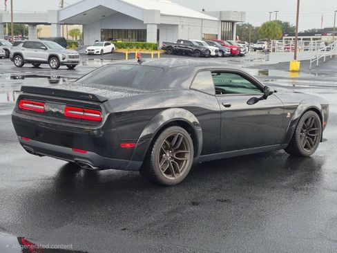 Used 2021 Dodge Challenger R/T Scat Pack RWD image 5