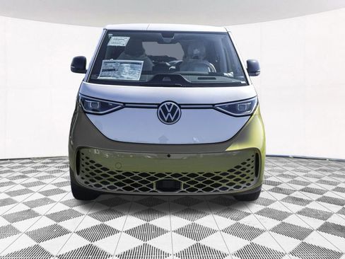 New 2025 Volkswagen ID. Buzz Pro S Plus image 15