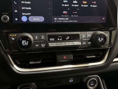 Used 2025 Toyota Grand Highlander FWD image 17