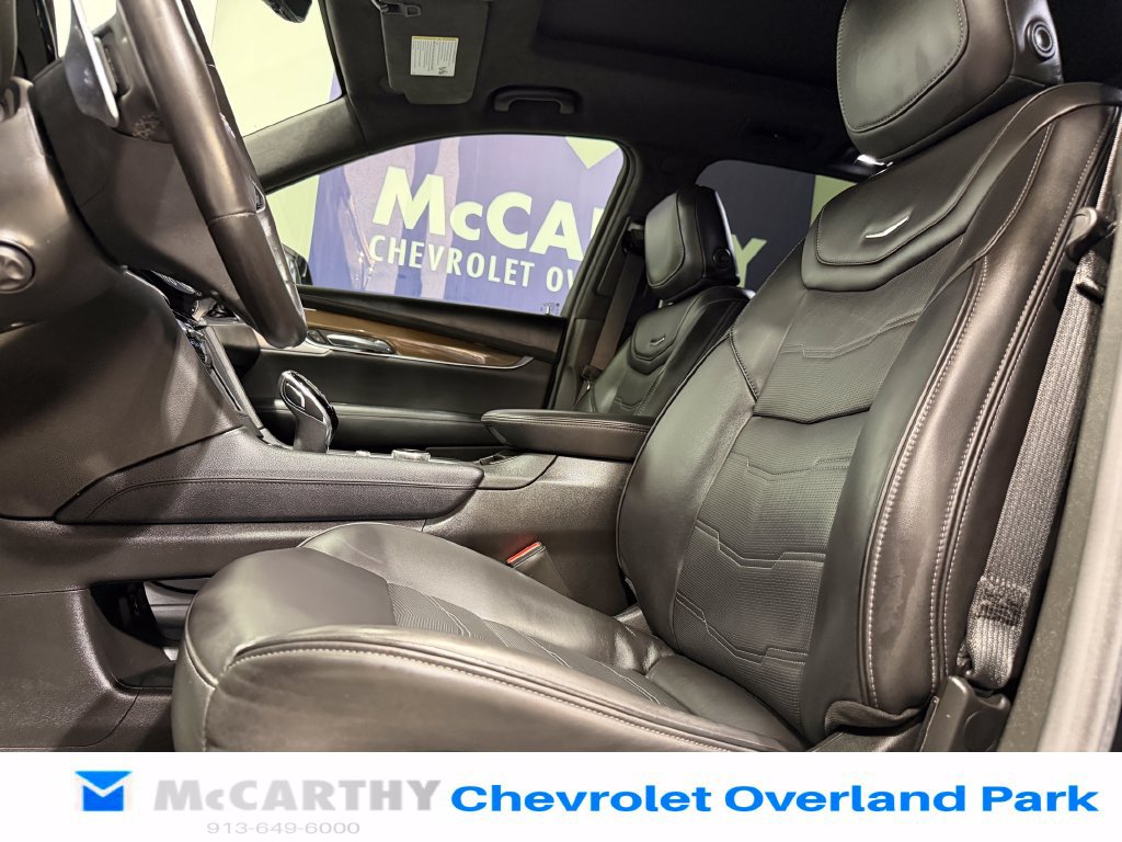 Used 2022 Cadillac XT6 Sport w/ Platinum Package AWD/4WD image 29