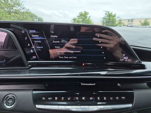 Used 2023 Cadillac Escalade V w/ Heavy-Duty Trailer Package image 28