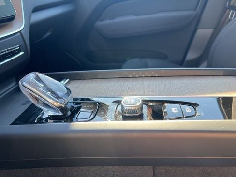 New 2026 Volvo XC60 B5 Plus w/ Climate Package image 32