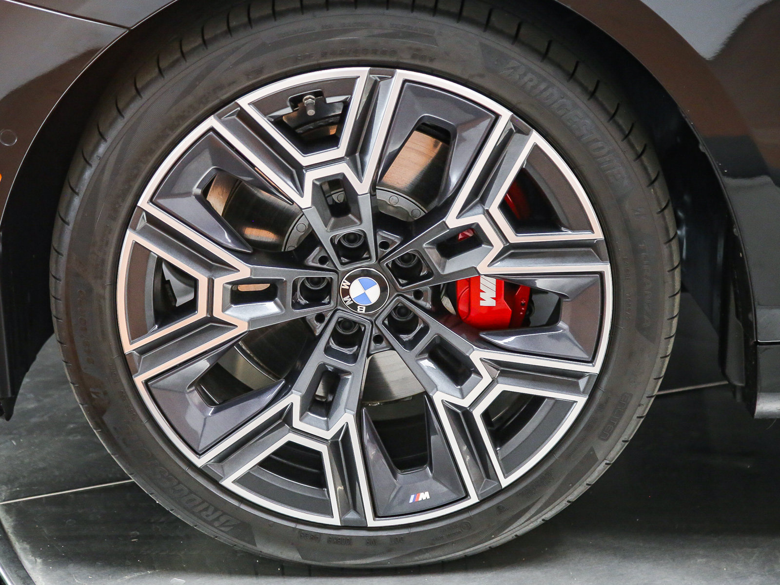 Used 2026 BMW 530i w/ M Sport Package RWD image 10