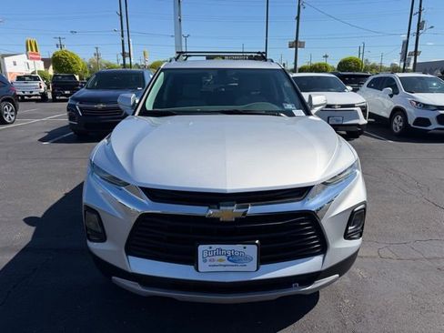 Used 2019 Chevrolet Blazer LT FWD image 2