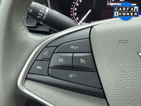 Used 2017 Cadillac XT5 Luxury w/ Driver Awareness Package image 18