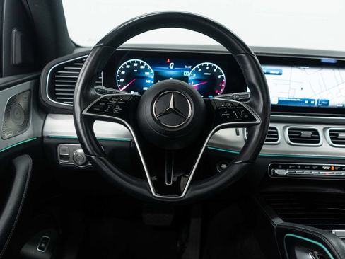 Used 2025 Mercedes-Benz GLS 450 4MATIC image 21