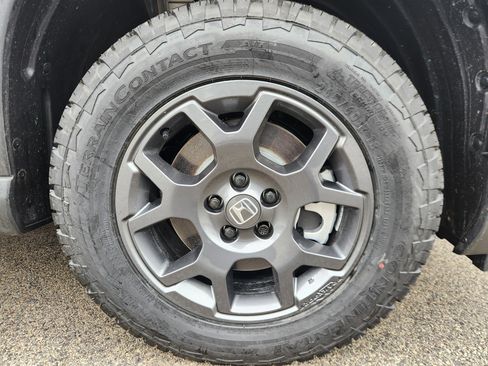 New 2025 Honda Pilot TrailSport image 14