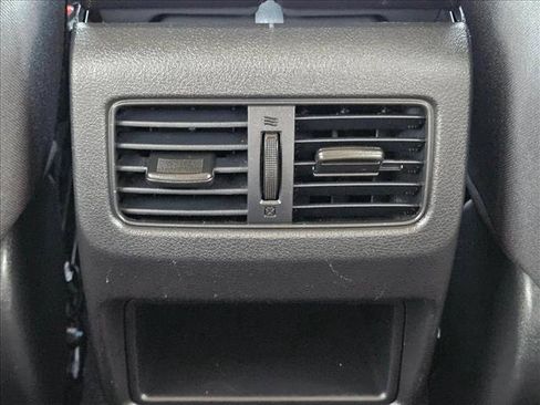 Used 2024 Nissan Rogue S FWD image 16