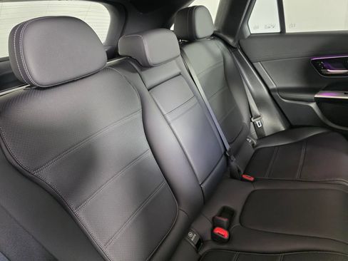 Certified 2024 Mercedes-Benz GLC 300 4MATIC image 27