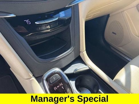 Used 2019 Cadillac XT5 FWD image 25