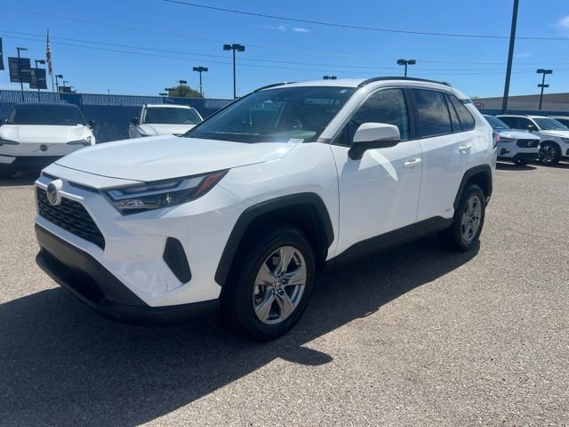 Used 2025 Toyota RAV4 XLE AWD/4WD image 7