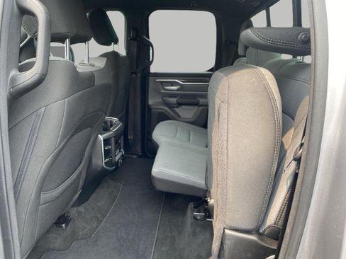 Used 2021 RAM 1500 Big Horn AWD/4WD image 3