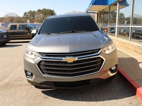Used 2020 Chevrolet Traverse LT w/ LPO, Cargo Package image 3