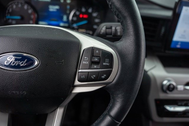 Used 2023 Ford Explorer XLT AWD/4WD image 20