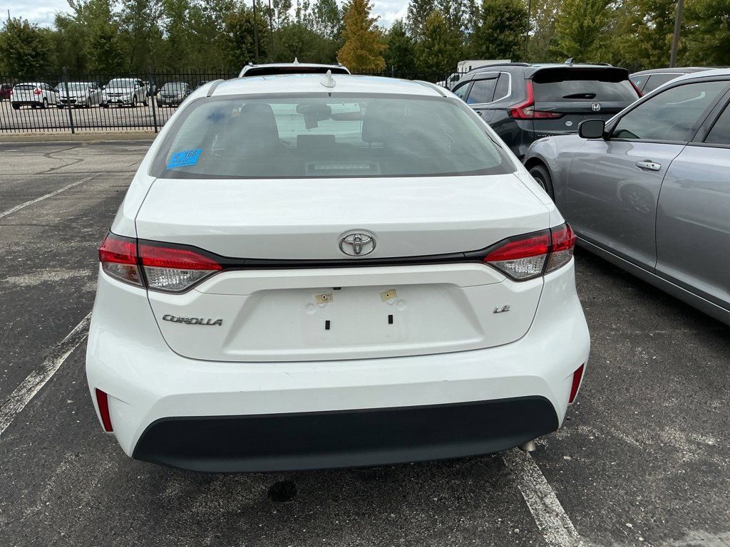 Used 2025 Toyota Corolla LE FWD image 8