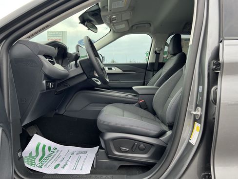 New 2026 Ford Explorer Active image 18