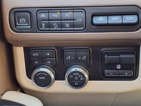 Used 2022 GMC Yukon XL Denali w/ Max Trailering Package image 25