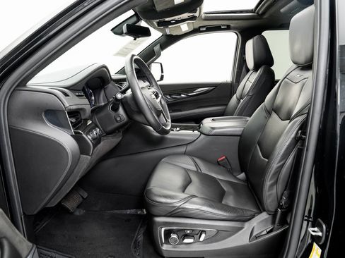 Used 2019 Cadillac Escalade ESV Platinum image 6