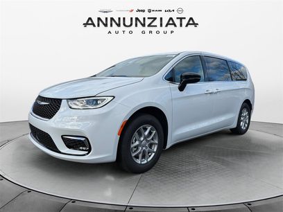 New 2026 Chrysler Pacifica Select