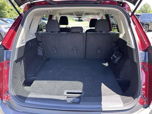 Used 2023 Nissan Rogue SV AWD/4WD image 7