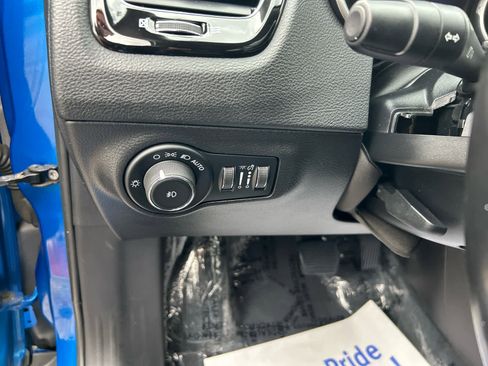 Used 2021 Jeep Compass Limited FWD image 13